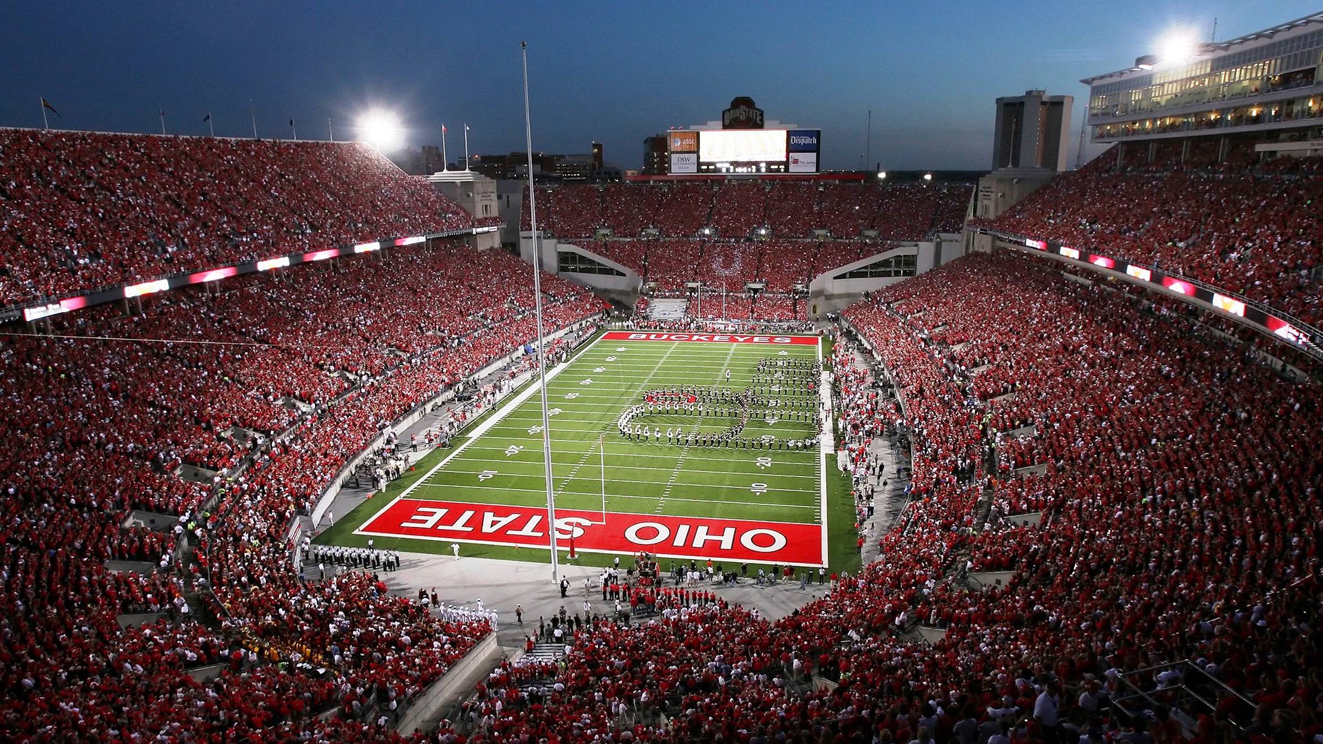 C罗连续二十场比赛得分超过大比分获胜，IG不断突破！赢得满堂喝彩