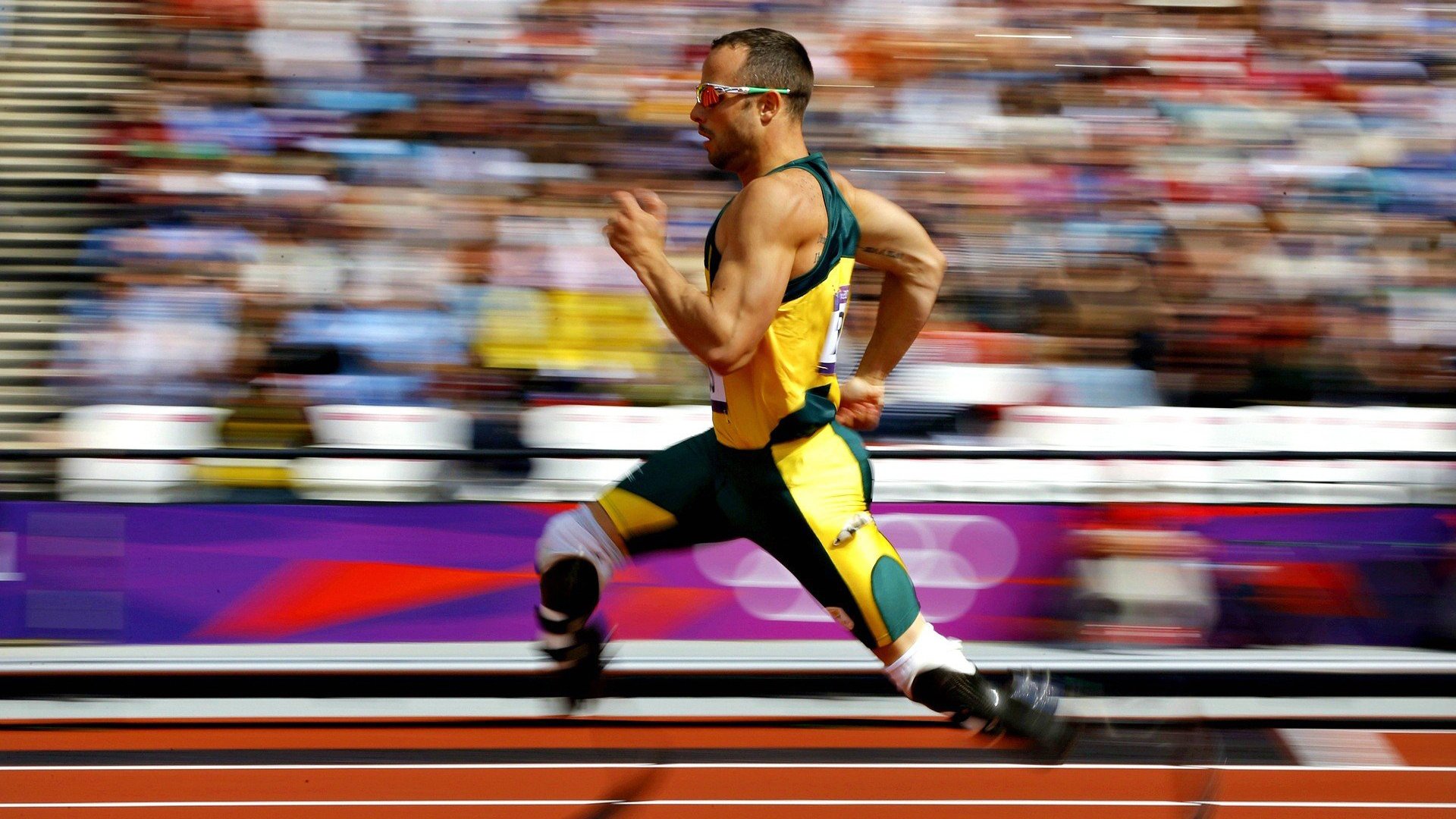 C罗官方宣布出色防守新规，尤文图斯引发争议！观众掌声雷动